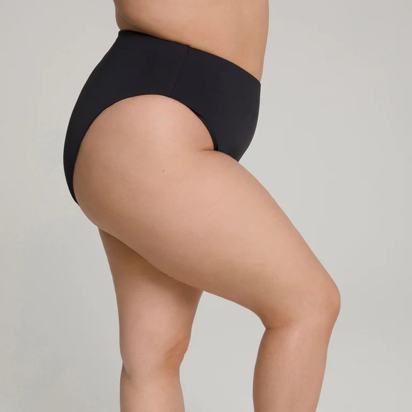 New!! Good American Bikini Leopard Top High Waist Black Bottom Size 5/2X - Picture 11 of 12